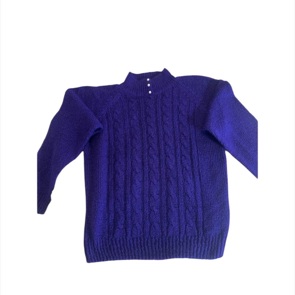 MIRANDA Women's Sweater‎ Purple It has no washing or size label.